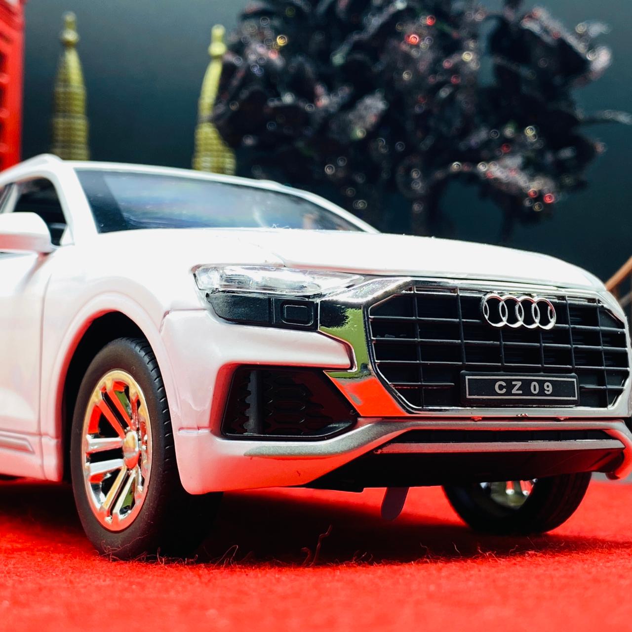metal body audi q8 with lights and sound