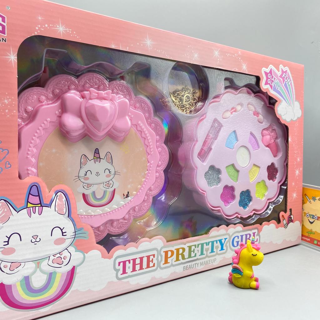 The Pretty Girl Makeup Set