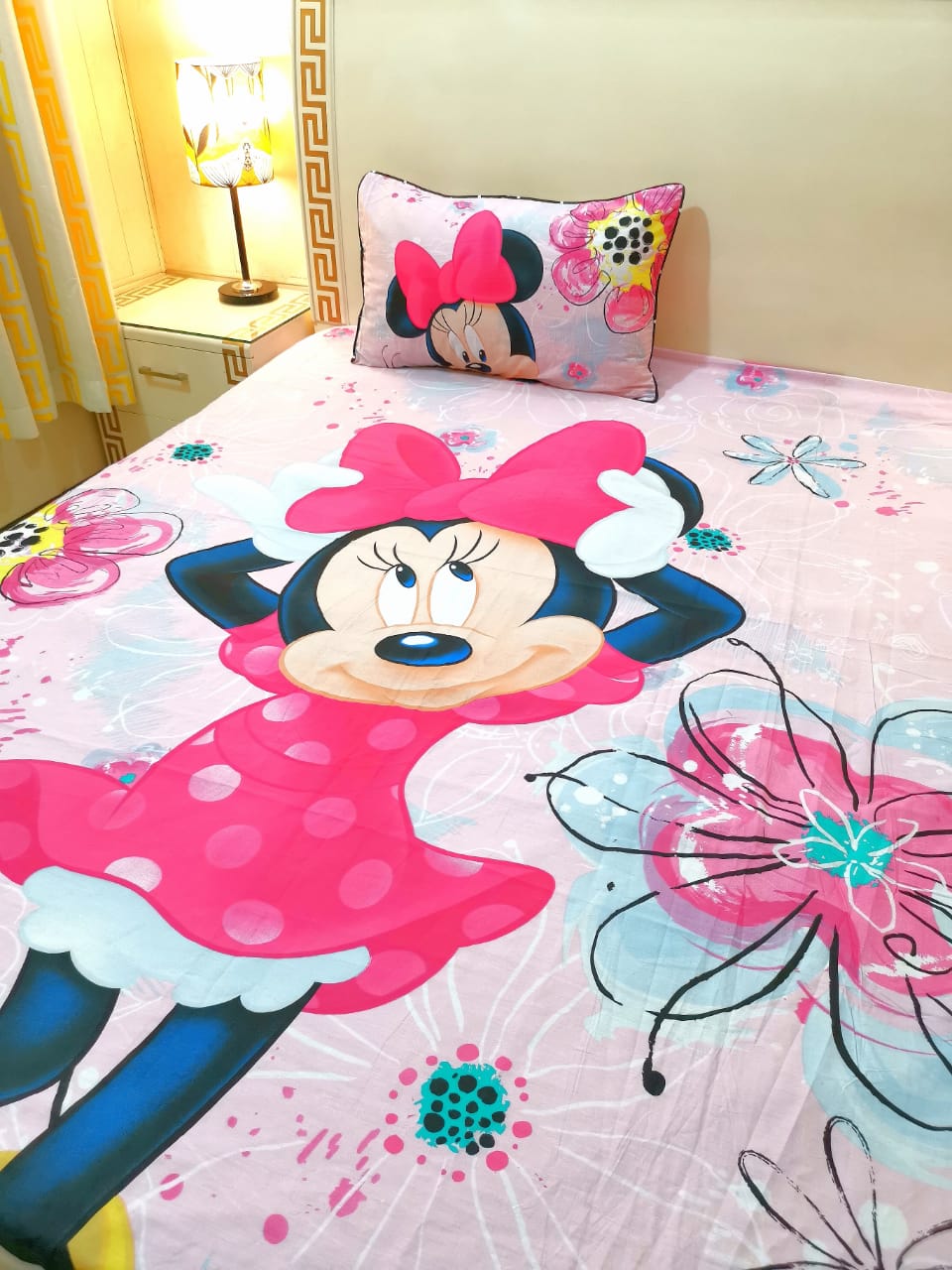 Minnie Mouse Bedsheet For Kids