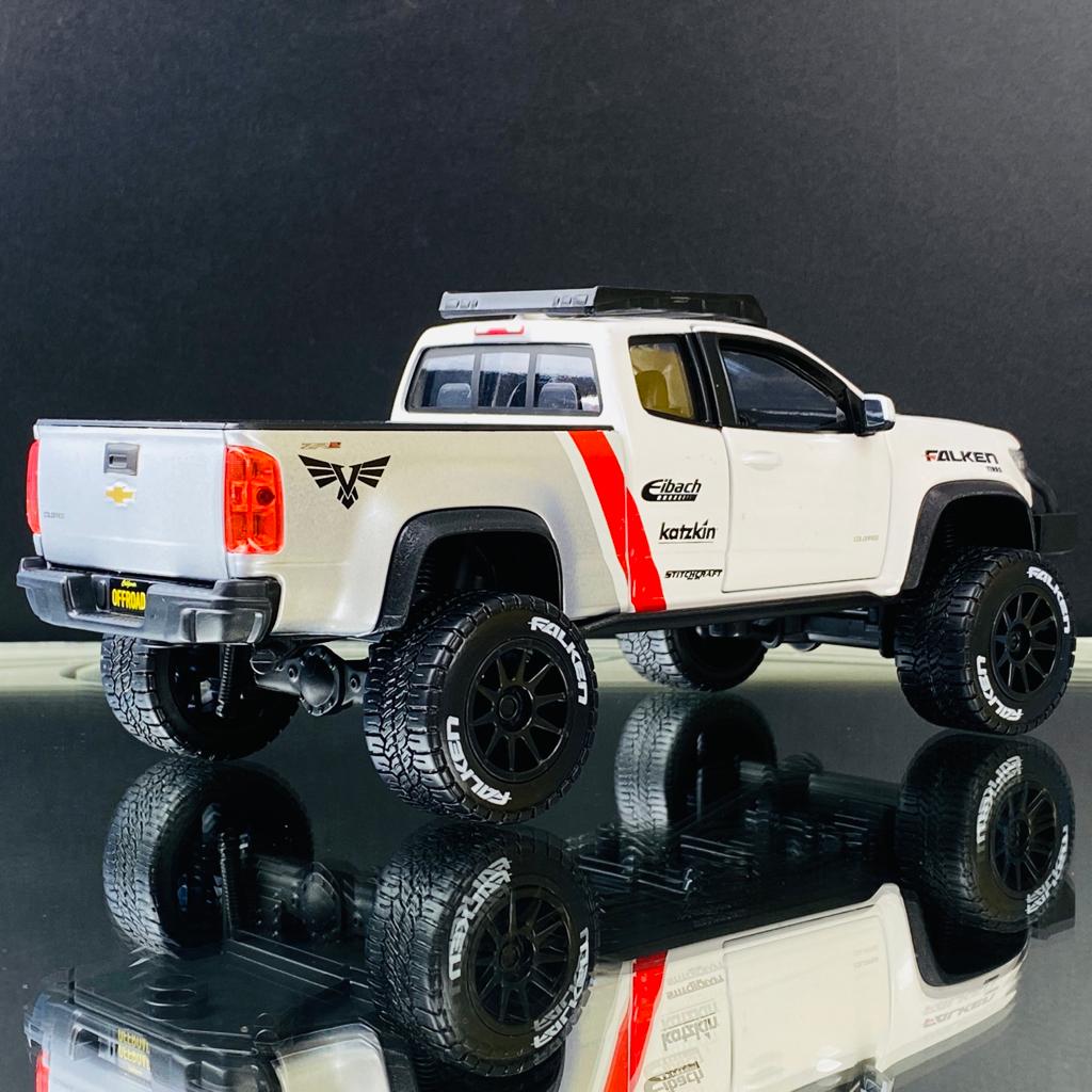 Maisto 1:27 2017 Chevrolet Colorado ZR2