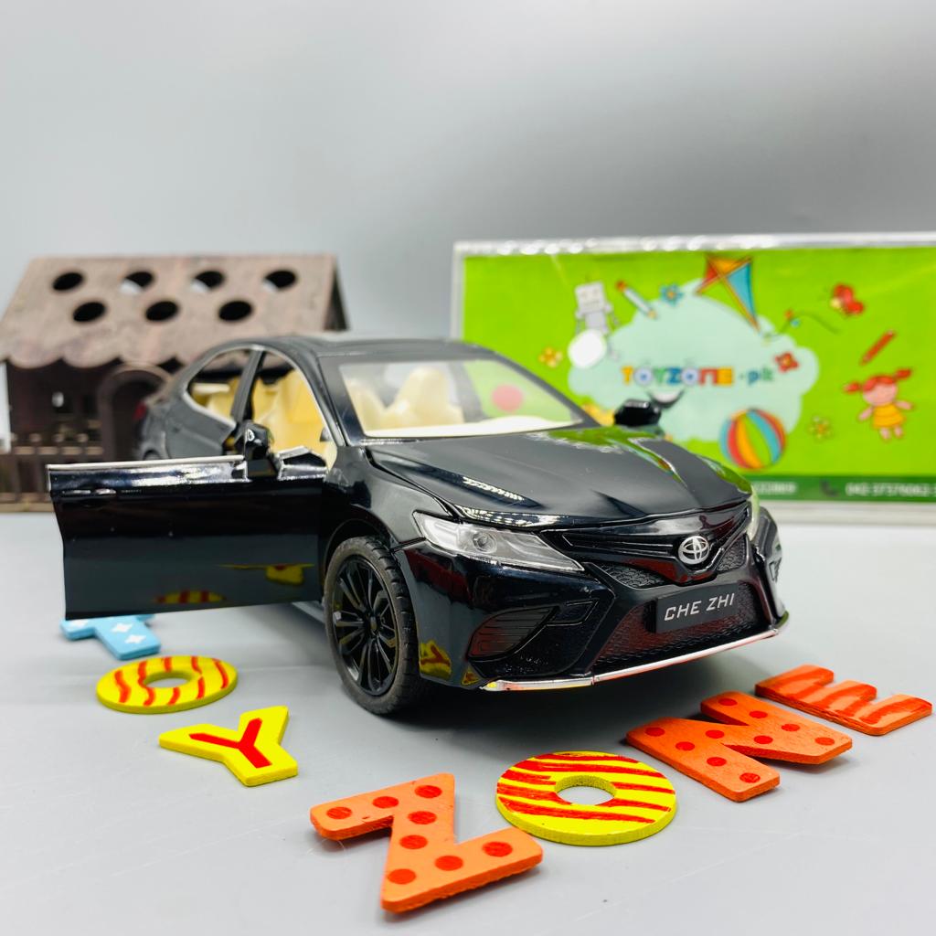 die-cast-model-toyota-camry-2019